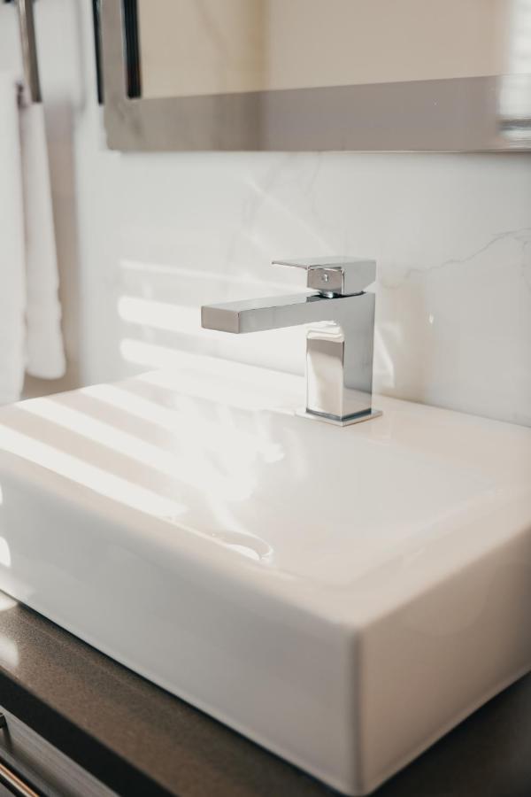 Feonho - Modern 2-Bedroom Central Apartment コーンウォール エクステリア 写真